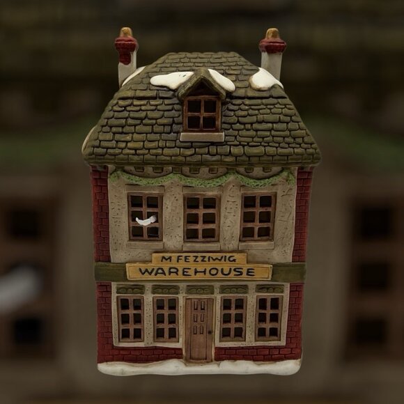 Department 56 Dickens' Village "Fezziwigg's Warehouse" Porcelain Christmas House - Picture 4 of 14